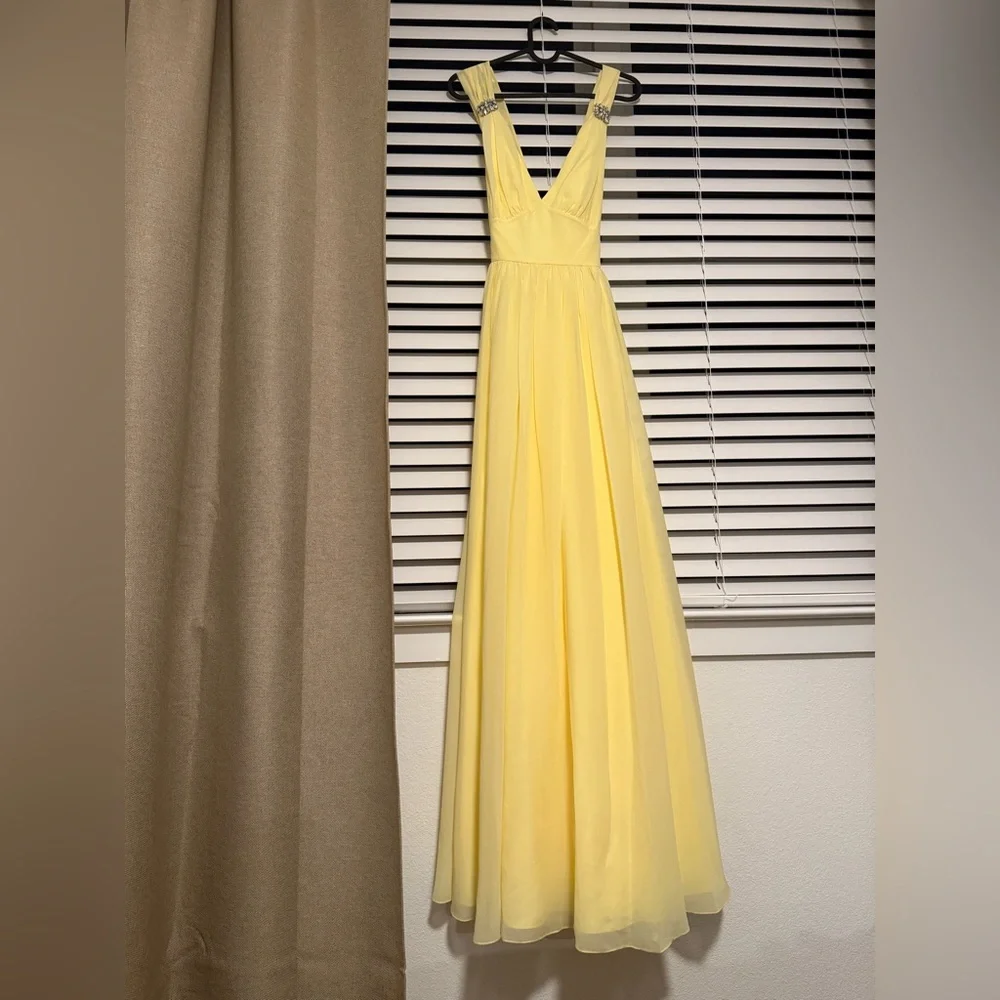 NWT Sachin + Babi , size 2 Kenzia gown - Picture 3 of 3